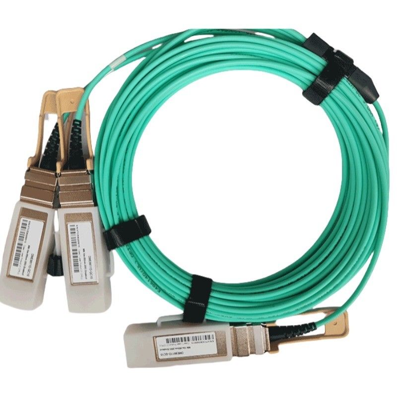 Optische transceiver warm aansluitbaar en 200G QSFP56 tot 2x 100G QSFP56 actieve optische kabel met breakout PAM4-modulatie